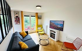 An Exceptional Apartment, 20 Min Paris, 10 Min Orly Airport, 30 Min Disney, 25 Min Versailles, Parking Free